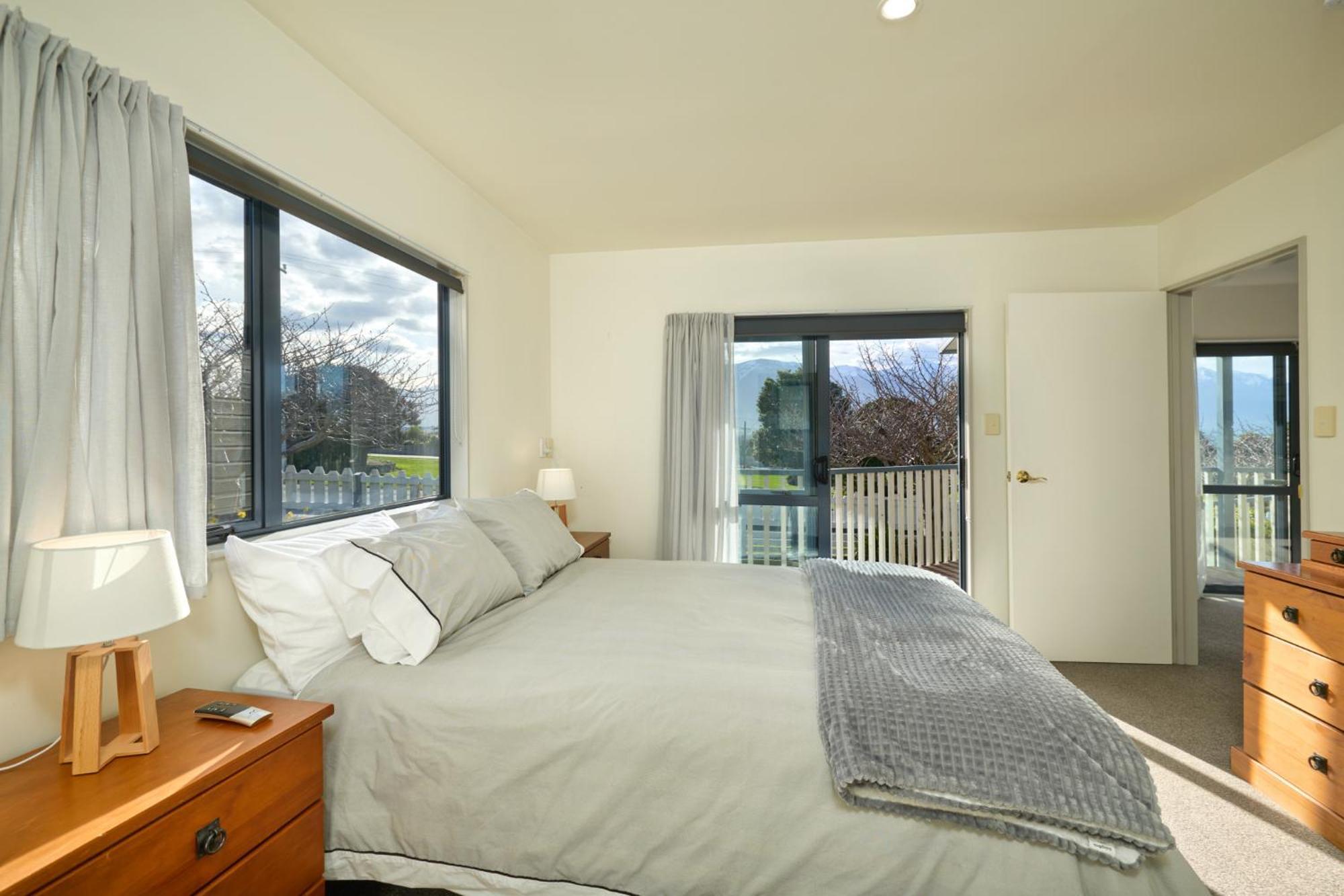 Villa Location With Ocean And Mountain Views Kaikoura Exterior foto